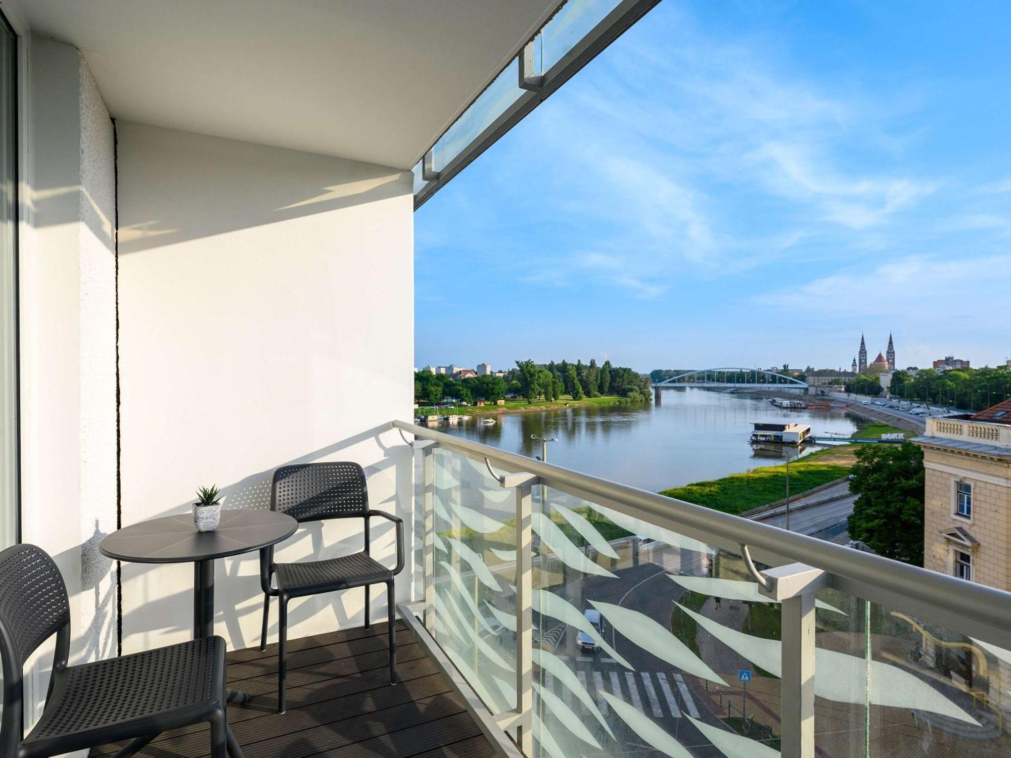 Novotel Seghedin Exterior foto